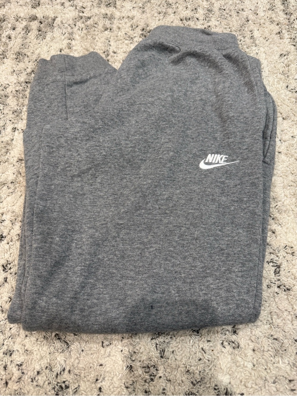 Nike Men's Gray Sweatpants - Classic Logo